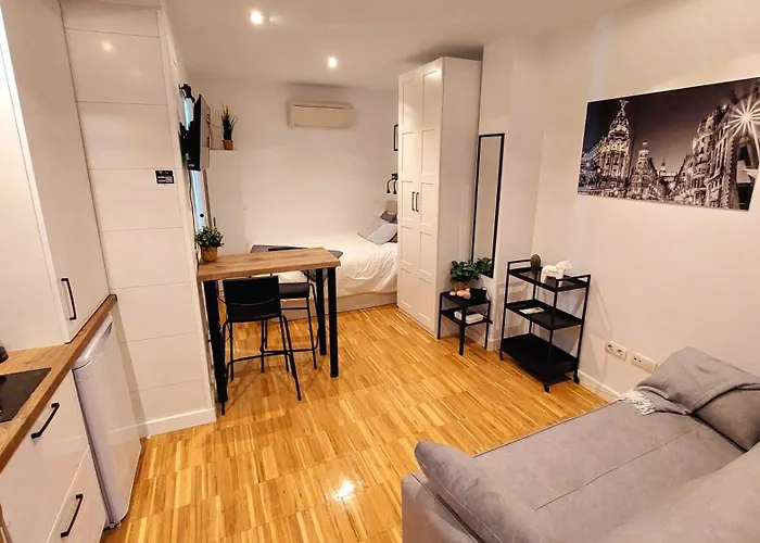 Acogedor Estudio En Delicias By Bebalmy